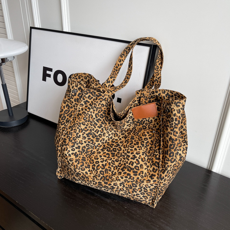 Leopard Pattern Tote Bag Vinta - огляд і ціна Women'S Vegan Bags